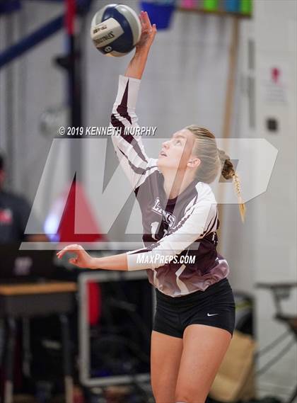 Thumbnail 2 in Ennis vs Maypearl photogallery.