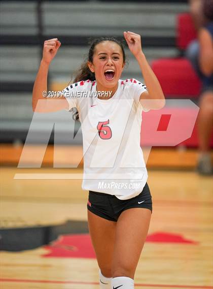 Thumbnail 2 in Ennis vs Maypearl photogallery.