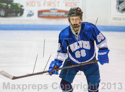 Thumbnail 2 in Dimond vs Eagle River photogallery.