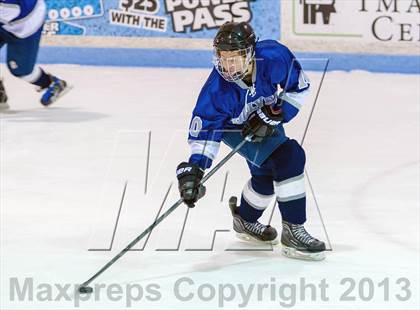 Thumbnail 2 in Dimond vs Eagle River photogallery.
