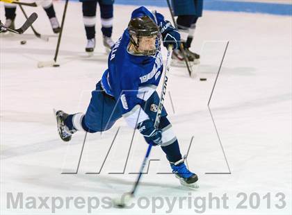 Thumbnail 2 in Dimond vs Eagle River photogallery.