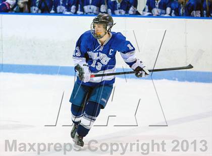 Thumbnail 1 in Dimond vs Eagle River photogallery.