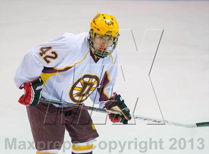 Thumbnail 2 in Dimond vs Eagle River photogallery.