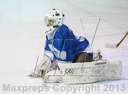 Thumbnail 2 in Dimond vs Eagle River photogallery.