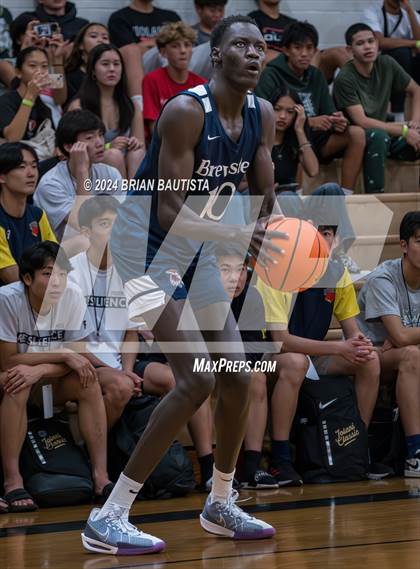 Thumbnail 3 in Wheeler vs. Brewster Academy National (Iolani Classic) photogallery.