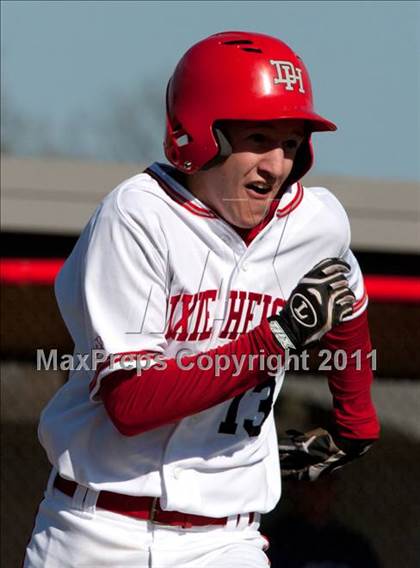 Thumbnail 2 in Covington Catholic @ Dixie Heights photogallery.