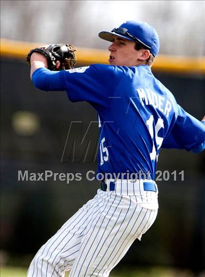 Thumbnail 1 in Covington Catholic @ Dixie Heights photogallery.