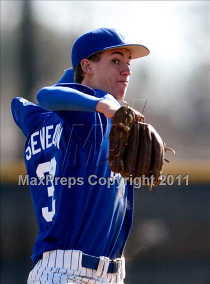 Thumbnail 1 in Covington Catholic @ Dixie Heights photogallery.