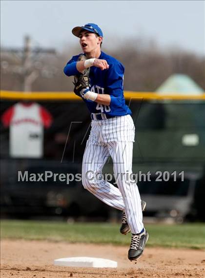Thumbnail 1 in Covington Catholic @ Dixie Heights photogallery.