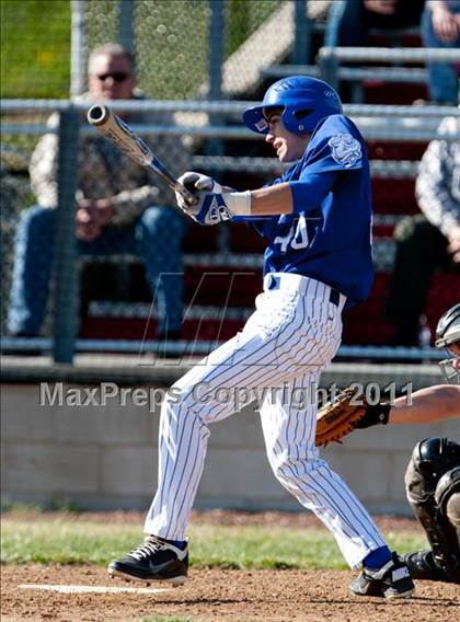 Thumbnail 2 in Covington Catholic @ Dixie Heights photogallery.