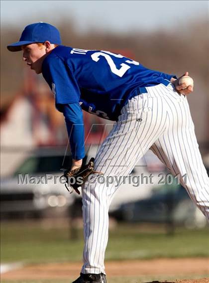 Thumbnail 1 in Covington Catholic @ Dixie Heights photogallery.