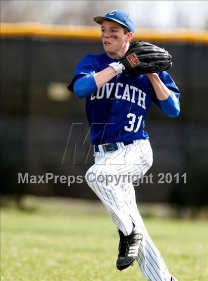 Thumbnail 2 in Covington Catholic @ Dixie Heights photogallery.