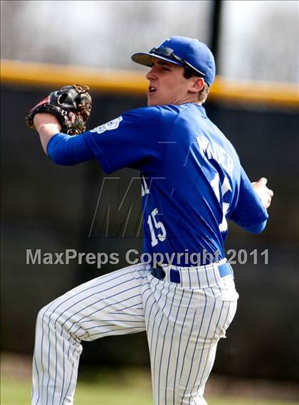 Thumbnail 3 in Covington Catholic @ Dixie Heights photogallery.