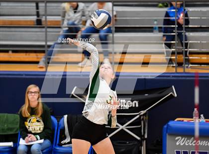 Thumbnail 1 in Moody vs. Lindsay (UIL 2A Regional Semifinal) photogallery.