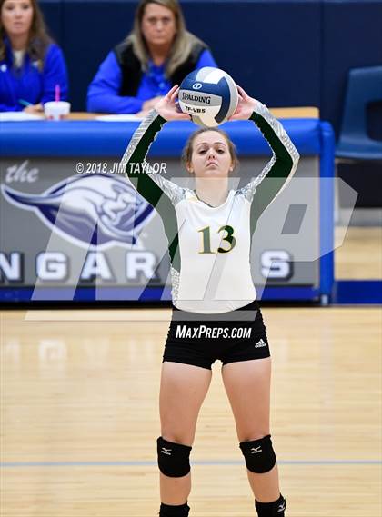 Thumbnail 1 in Moody vs. Lindsay (UIL 2A Regional Semifinal) photogallery.