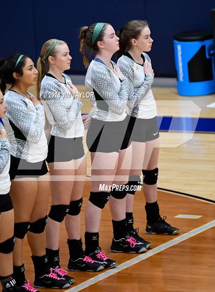 Thumbnail 1 in Moody vs. Lindsay (UIL 2A Regional Semifinal) photogallery.