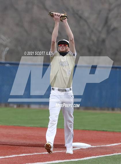 Thumbnail 3 in Amanda-Clearcreek vs Lancaster photogallery.