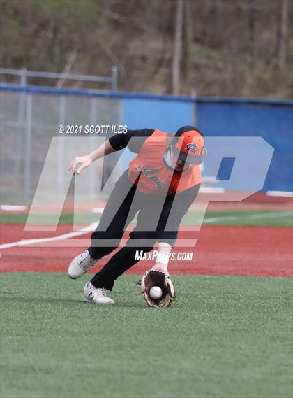 Thumbnail 1 in Amanda-Clearcreek vs Lancaster photogallery.
