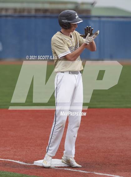 Thumbnail 2 in Amanda-Clearcreek vs Lancaster photogallery.