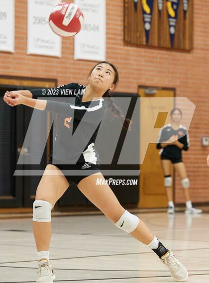 Thumbnail 2 in Washington vs Carondelet (CIF NCS Division 2 Round 1) photogallery.