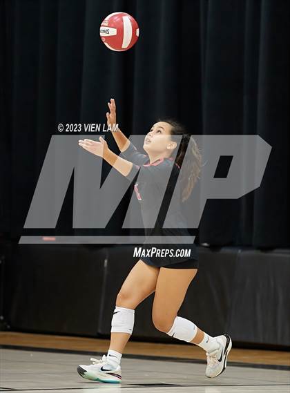 Thumbnail 2 in Washington vs Carondelet (CIF NCS Division 2 Round 1) photogallery.