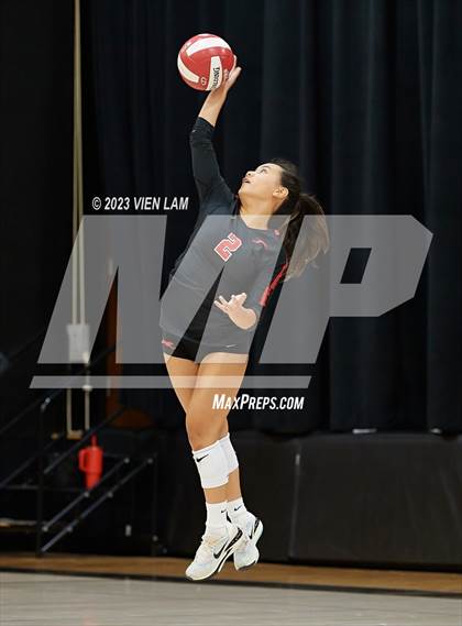 Thumbnail 1 in Washington vs Carondelet (CIF NCS Division 2 Round 1) photogallery.
