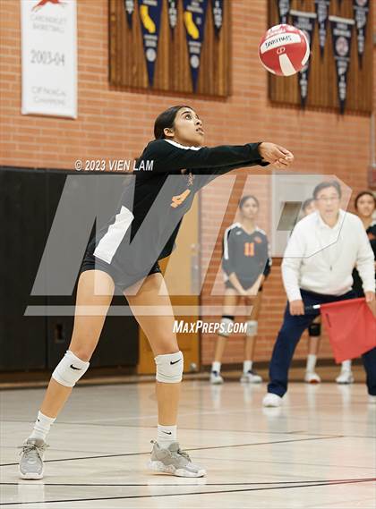 Thumbnail 3 in Washington vs Carondelet (CIF NCS Division 2 Round 1) photogallery.
