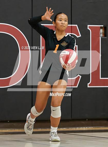 Thumbnail 1 in Washington vs Carondelet (CIF NCS Division 2 Round 1) photogallery.
