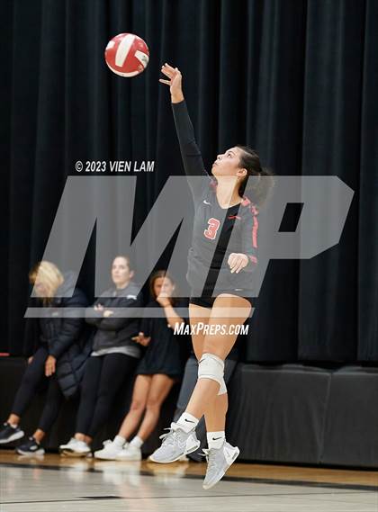Thumbnail 2 in Washington vs Carondelet (CIF NCS Division 2 Round 1) photogallery.