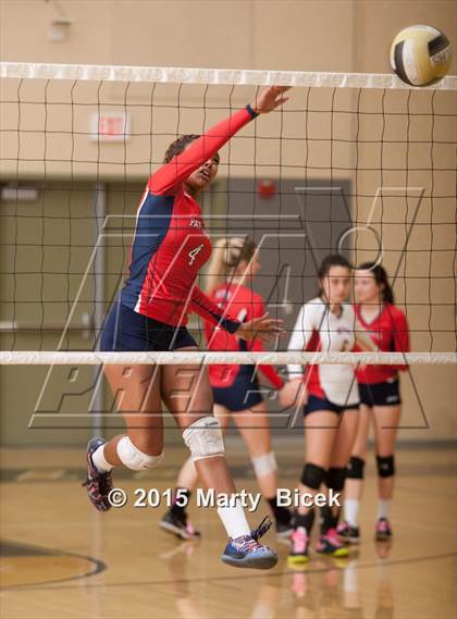 Thumbnail 1 in Beyer @ Enochs photogallery.