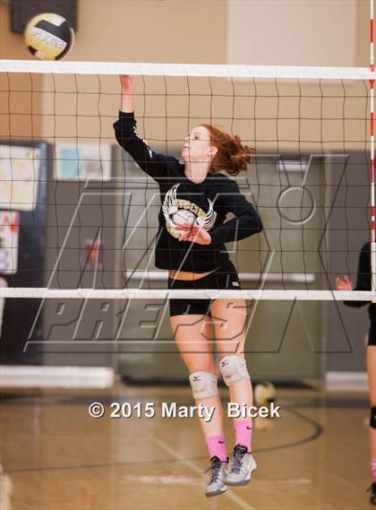 Thumbnail 3 in Beyer @ Enochs photogallery.