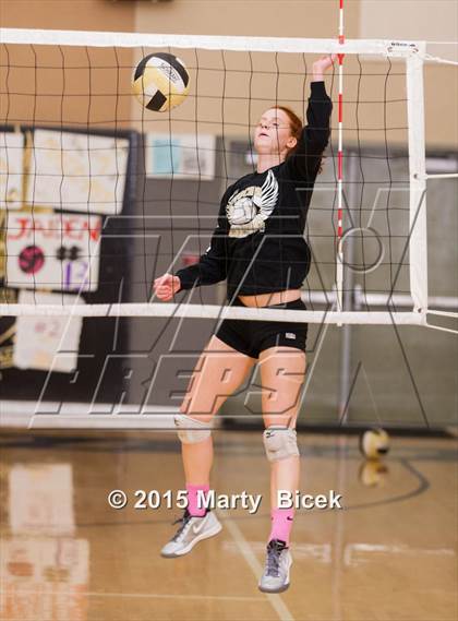 Thumbnail 1 in Beyer @ Enochs photogallery.