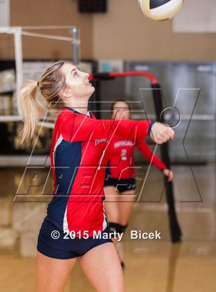 Thumbnail 1 in Beyer @ Enochs photogallery.