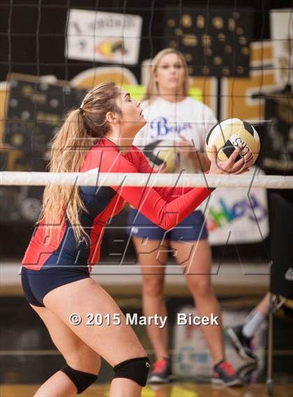 Thumbnail 3 in Beyer @ Enochs photogallery.