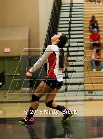 Thumbnail 1 in Beyer @ Enochs photogallery.