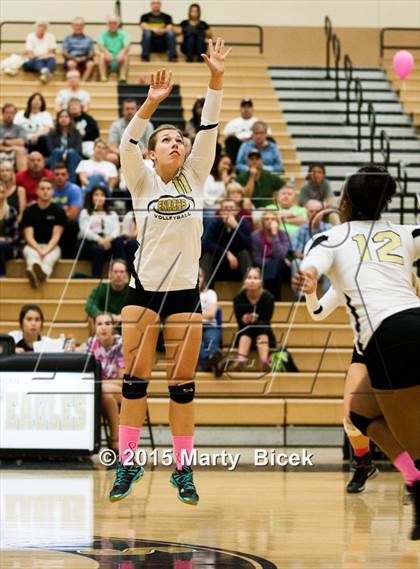 Thumbnail 3 in Beyer @ Enochs photogallery.