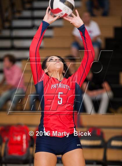 Thumbnail 1 in Beyer @ Enochs photogallery.