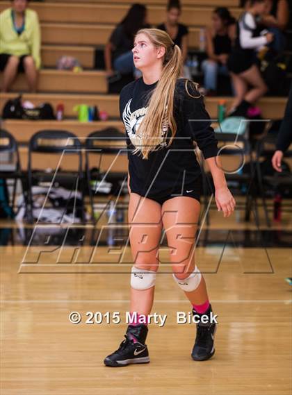 Thumbnail 3 in Beyer @ Enochs photogallery.