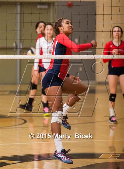 Thumbnail 1 in Beyer @ Enochs photogallery.