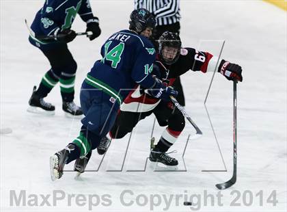 Thumbnail 3 in Marquette vs Chaminade photogallery.