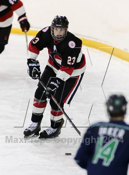 Thumbnail 2 in Marquette vs Chaminade photogallery.