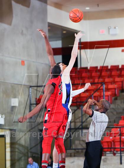 Thumbnail 2 in Nolan Catholic vs. Trinity (DFW Basketball Challenge) photogallery.