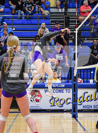 Thumbnail 2 in Thrall vs Weimar (UIL 2A Region IV Regional Quarterfinal) photogallery.