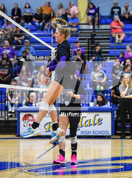 Thumbnail 3 in Thrall vs Weimar (UIL 2A Region IV Regional Quarterfinal) photogallery.