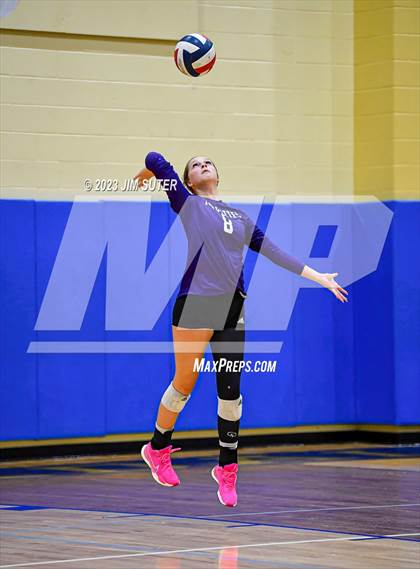 Thumbnail 2 in Thrall vs Weimar (UIL 2A Region IV Regional Quarterfinal) photogallery.