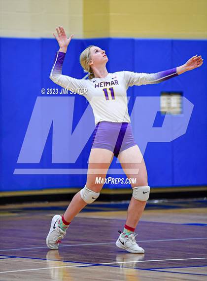 Thumbnail 2 in Thrall vs Weimar (UIL 2A Region IV Regional Quarterfinal) photogallery.