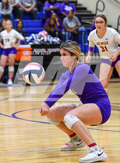 Thumbnail 1 in Thrall vs Weimar (UIL 2A Region IV Regional Quarterfinal) photogallery.