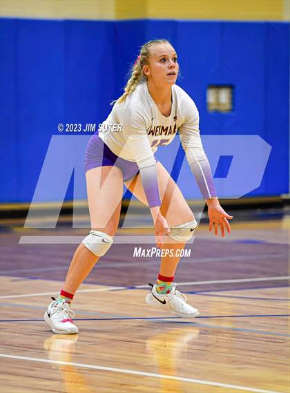 Thumbnail 2 in Thrall vs Weimar (UIL 2A Region IV Regional Quarterfinal) photogallery.