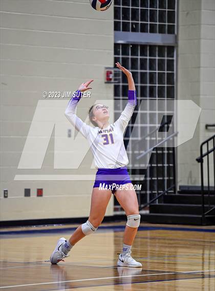 Thumbnail 1 in Thrall vs Weimar (UIL 2A Region IV Regional Quarterfinal) photogallery.