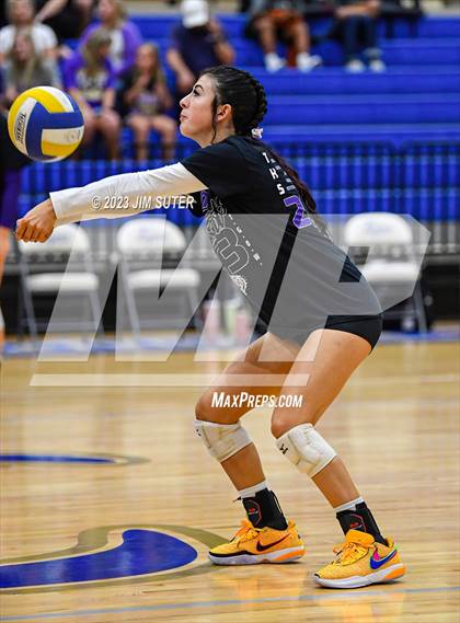 Thumbnail 2 in Thrall vs Weimar (UIL 2A Region IV Regional Quarterfinal) photogallery.